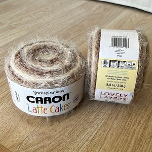 Caron Latte Cakes in color Coconut Cream